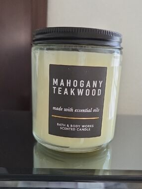Bath & Body Works Mahogany Teakwood Candle
